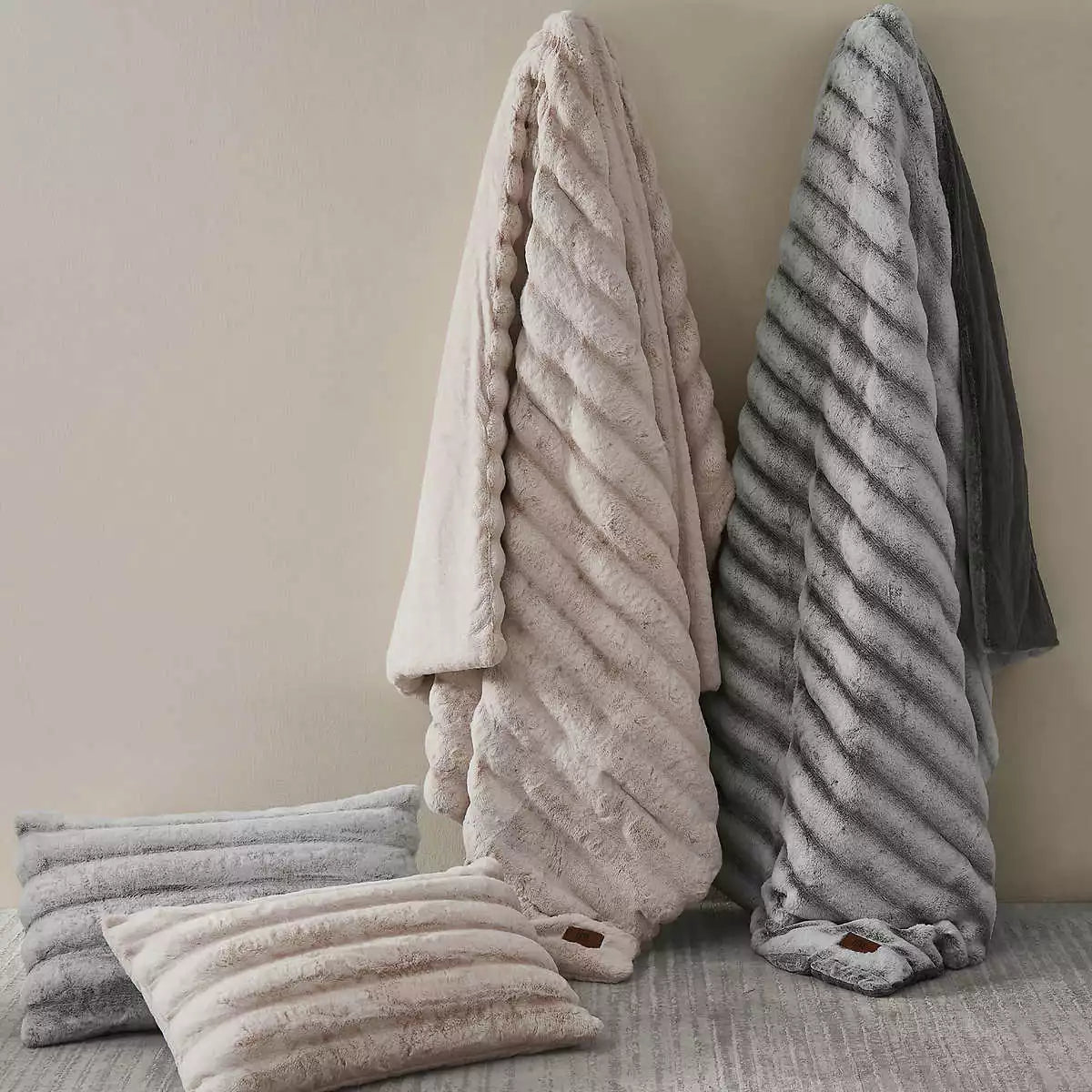 Frye 4" Jacquard Channel Luxury Faux Fur Comforter 3 Piece King Set, Reversible