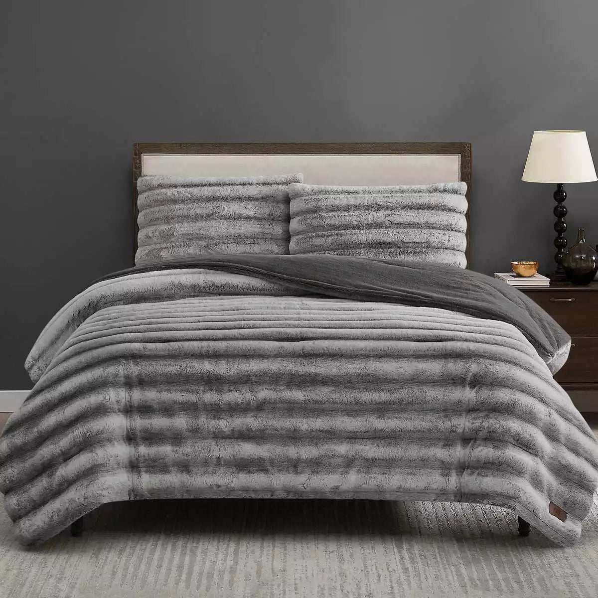Frye 4" Jacquard Channel Luxury Faux Fur Comforter 3 Piece King Set, Reversible