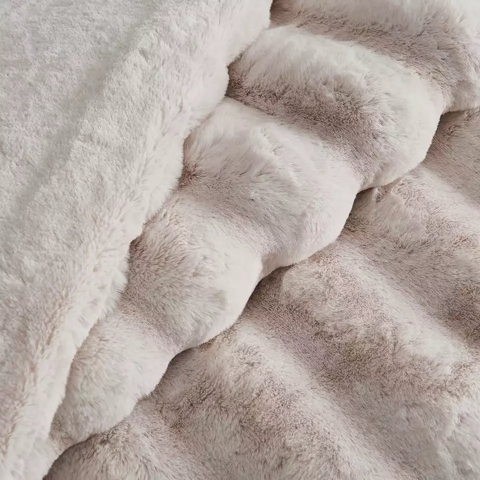 Frye 4" Jacquard Channel Luxury Faux Fur Comforter 3 Piece King Set, Reversible