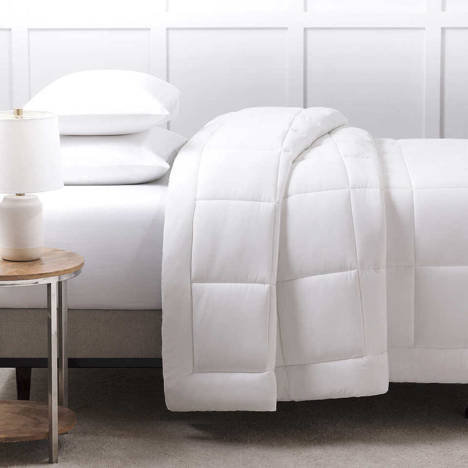 Allied Home Down Below Zero Cooling Comforter, Queen 1727310 Mult Colors 90"X90"
