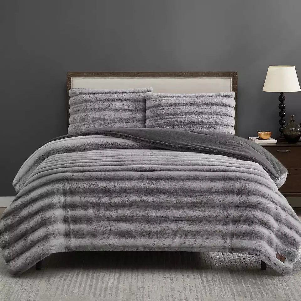 Frye 4" Jacquard Channel Luxury Faux Fur Comforter 3 Piece King Set, Reversible