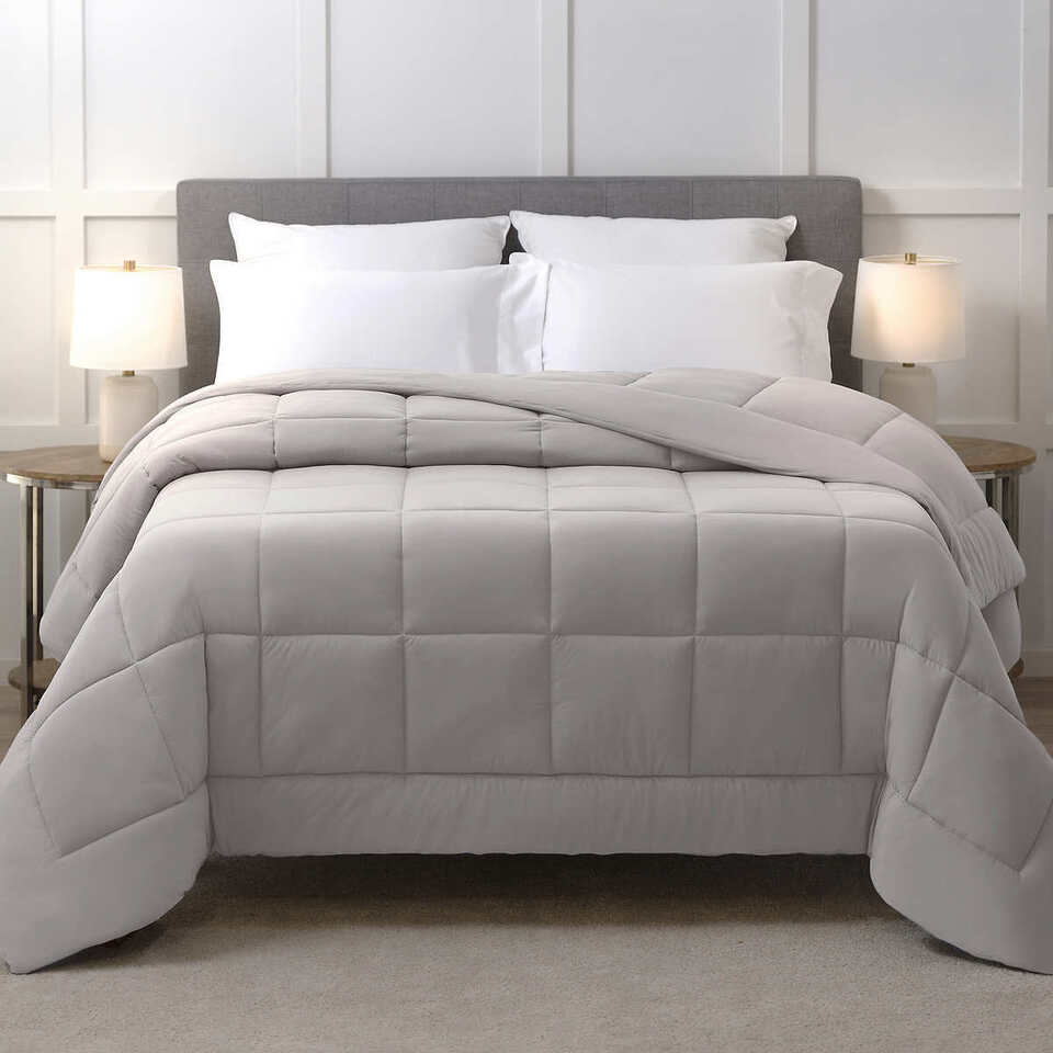 Allied Home Down Below Zero Cooling Comforter, Queen 1727310 Mult Colors 90"X90"