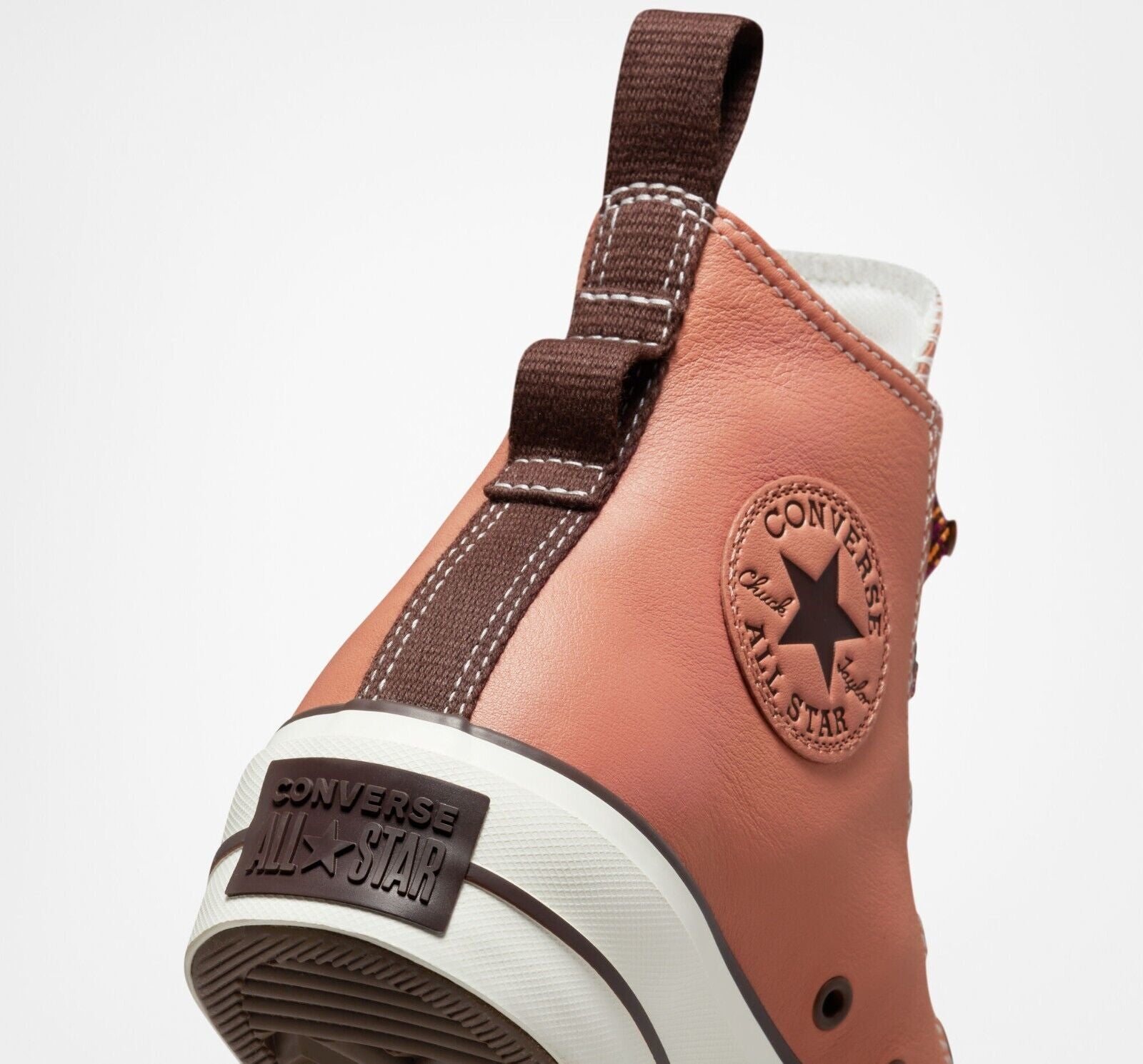 Chuck taylor lift leather online