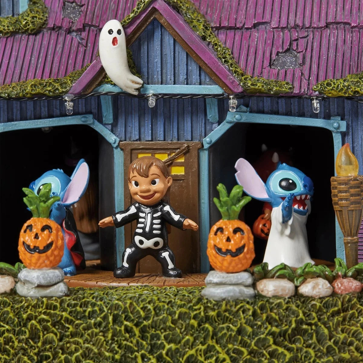 Disney Animated Stitch Halloween House w/Lights & Music, Lilo & Stitch 1784956